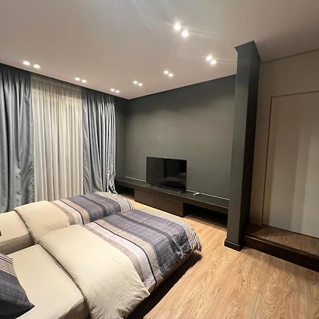 Remarkable Apartment Tirana Exterior photo