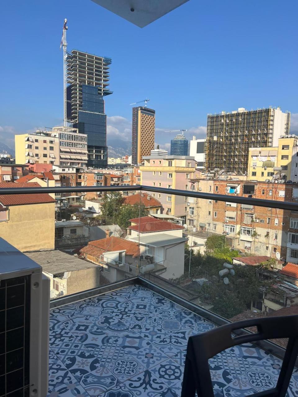 Remarkable Apartment Tirana Exterior photo